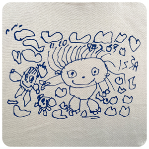 子どもがペンで描いた絵をプリントしたTシャツ制作事例2
